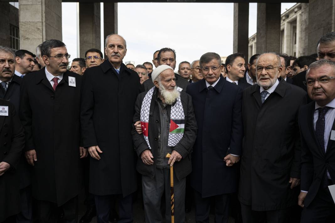 Hasan Bitmez için Meclis'te cenaze töreni. Babası Filistin atkısıyla uğurladı 4